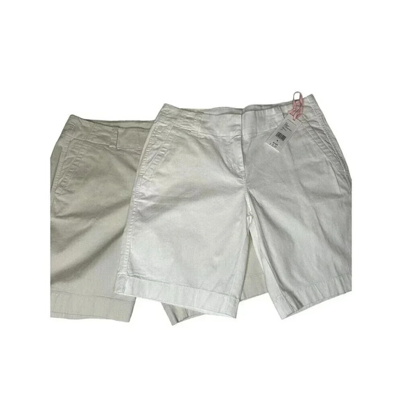Vineyard Vines Women’s 9" Everyday Bermuda Shorts Size 4 Lot Of 2 Stone & White - Picture 1 of 6